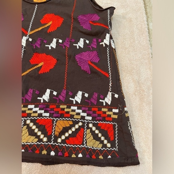 Tory Burch fully embroidered brown purple white geometric tank top women’s M - Picture 3 of 8